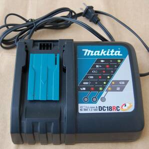 【即決】状態良好 Makita マキタ純正品 急速バッテリー充電器「DC18RC」Li-ion/Ni-HM 7.2-18V用 両対応 80サイズ発送の画像1