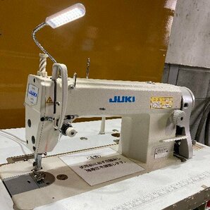 【1円スタート！】JUKI ジューキ DDL-5600N 工業用ミシン ライト付き 本縫いミシン 100V 動作良好 九 その1の画像2