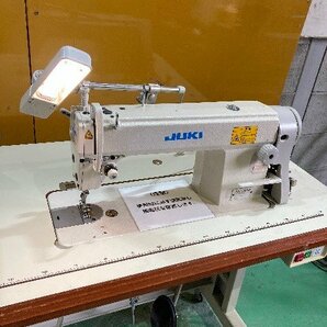 【1円スタート！】JUKI ジューキ DDL-5600N 工業用ミシン ライト付き 本縫いミシン 100V 動作良好 九 その2の画像2