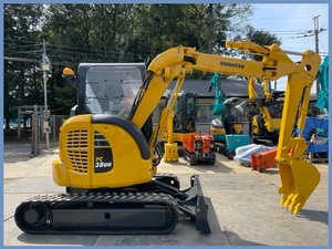 油圧ショベル　Komatsu　PC38UU-6 　Excavatorショベル　Crane仕様　202005　2218Hr　中古　千葉Prefecture発　