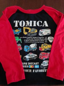 【110サイズ】トミカ　 長袖Tシャツ　 パトカー 消防車