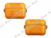 J831.. 【訳あり】 FENDI × CHAOS フェンディ カオス コラボ Airpods Pro case エアーポッズ ケース イタリア製 7AR932K1TF1EFY ★ ORANGE_画像2