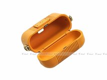 J831.. 【訳あり】 FENDI × CHAOS フェンディ カオス コラボ Airpods Pro case エアーポッズ ケース イタリア製 7AR932K1TF1EFY ★ ORANGE_画像5