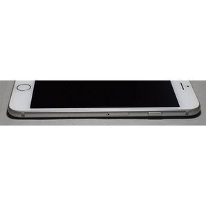 SIMフリー iPhone7 32GBシルバー（SIMロック解除au版、MNCF2J/A）本体の画像9