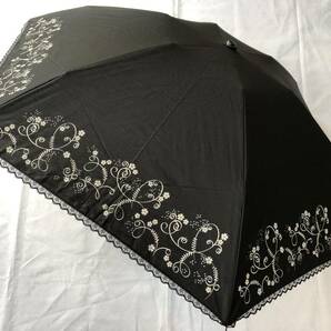 晴雨兼用傘 折たたみ傘 レディース 日傘 雨傘 花柄プリント縁レース 新品 黒の画像1
