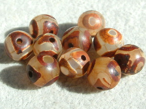 56[ heaven ...]( small bead / making material . together 10 bead )..3 eye heaven ... approximately 0.8.x10 piece 