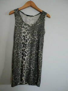  unused tag attaching tank top Leopard leopard print studs 