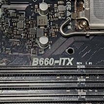 【送料無料】ASRock DeskMeet B660 ベアボーンキット B660-ITX 500W電源ユニット搭載 最新Bios 第12・13・14世代CPU対応 動作確認済み_画像7