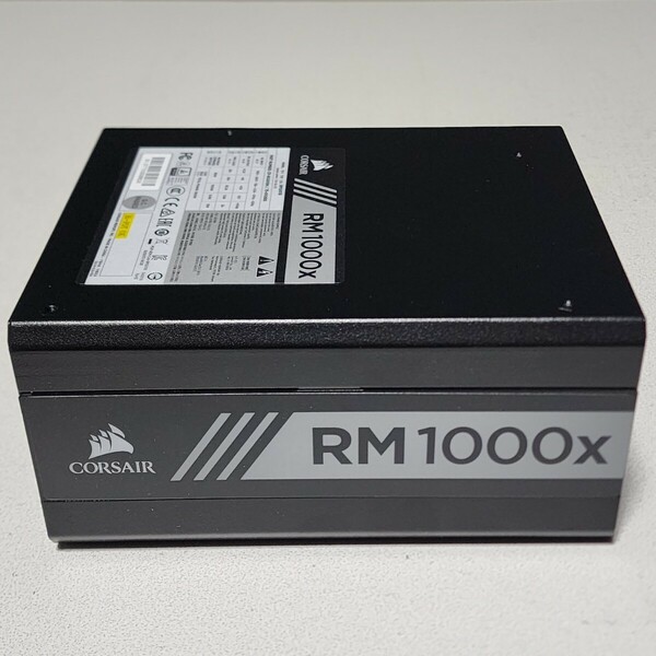 CORSAIR RM1000x(RPS0018) 1000W 80PLUS GOLD認証 ATX電源ユニット フルプラグイン 動作確認済み PCパーツ