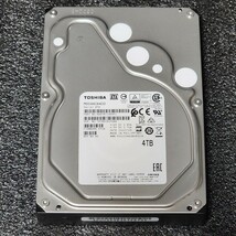 【送料無料】TOSHIBA MD04ACA400 4000GB/4TB 3.5インチ内蔵HDD 2020年製 フォーマット済み 正常品 PCパーツ 動作確認済 (2)_画像1