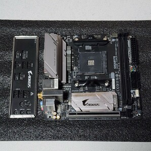 GIGABYTE B450I AORUS PRO WIFI IOパネル付属 Socket AM4 Mini-ITXマザーボード RYZEN5000シリーズ対応 最新Bios 動作確認済 PCパーツ