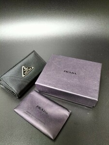 PRADA　キーケース　超美品