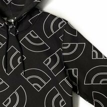 売切り【正規新品】THE NORTH FACE◆ALL OVER PRINT HOODIE パーカー US限定 裏起毛 ハーフドームロゴ 男女兼用(L)黒 総柄 181130-35_画像4