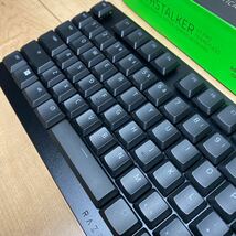 極上品 Razer DEATHSTALKER V2 PRO TENKEYLESS 日本語配列 JP ワイヤレス ゲーミングキーボード RGB TKL LINEAR 赤軸 RZ03-0437J リニアオ_画像3