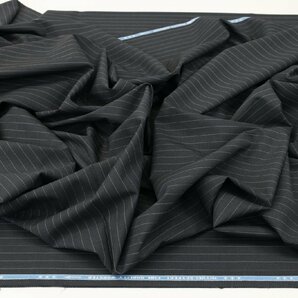 ●訳有・日本の名門「御幸毛織」デッドストック品・SEYFERT・滑らかでシャリ感じる高機能服地・グレーに定番ペンシルストライプ・長さ3.0mの画像6
