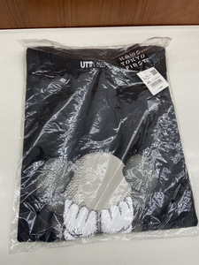 ②UNIQLO KAWS Tシャツ 4XLユニクロ カウズ UT 限定 新品未使用
