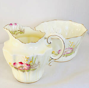 1933 year Paragon American export for gorgeous .te Inte i- Shape hand paint water lily pattern creamer and shuga-bo wool 