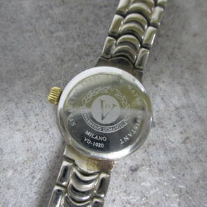 【0404n S0541】VALENTINO DOMANI バレンチノドマーニ VD-1020 レディース腕時計 クォーツ ラインストーン ジャンクの画像4