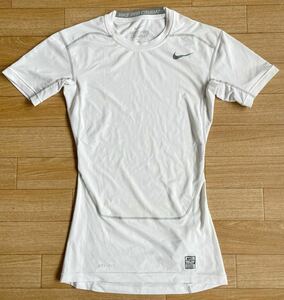 美品　NIKE PRO COMBAT　ナイキ　半袖　インナーシャツ　アンダーシャツ　メンズ　Mサイズ　ホワイト　DRI-FIT