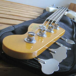 Squier by Fender(スクワイアー フェンダー)FSR Classic Vibe '60s P-Bass OWH★プレシジョンベースモデル 中古品 ソフトケース付の画像10
