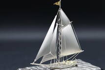 銀製ヨット　銀製刻印 銀細工 帆船 模型 ガラスケース付 置物 _画像5