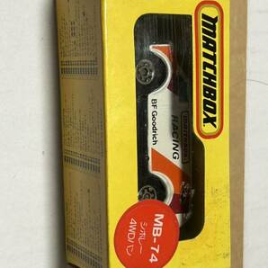 マッチボックス MATCHBOX MB-74  シボレー４WDバン1:64の画像1