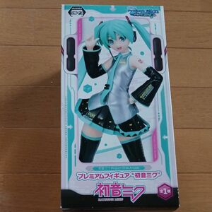 プレミアムフィギュア 初音ミク Project DIVA Arcade Lily from anim.o.v.eプレミアム