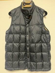  mountain hardware pack down vest men's S size 