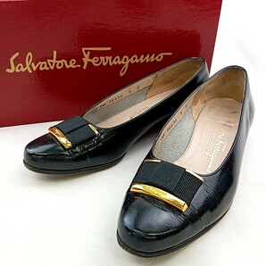  A #【商品ランク:B】 サルヴァトーレフェラガモ Salvatore Ferragamo ヴァラリボン ラウンドトゥ パンプス size5 1/2C レディース 婦人靴の画像1