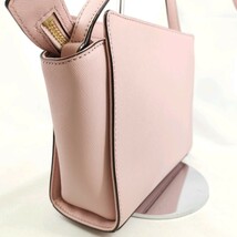 M #【商品ランク:B】 ケイトスペード kate spade ロゴデザイン レザー ゴールド金具 ショルダー / クロスボディ バッグ 婦人鞄 ピンク系 _画像4