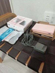 動作品美品　箱等付Nintendo DS Lite 任天堂 USG-001 ニンテンドー ニンテンドーDS ライト ノーブルピンク 