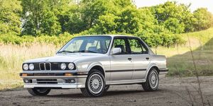 BMW　E30　シートレール レカロ用　左右セット　落札時にM6の6個穴仕様です　工場生産直送 その他シートは要相談