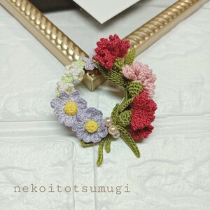 ハンドメイド レース編み〜カーネーションと小花のコサージュ(margaret)〜