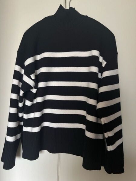 ザラ ZARA ■ ハイネック ボーダーニット S 黒×白