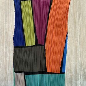 1円〜！PLEATS PLEASE プリーツプリーズ イッセイミヤケ ISSEY MIYAKE ノースリーブ トップス サイズ03の画像2