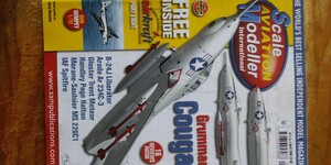 洋書です!Scale AVIATION Modeller 2006.4 F9Fクーガー、B-24等