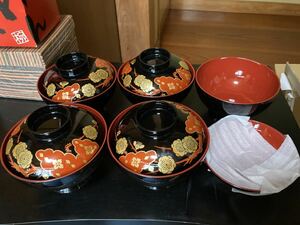 【説明欄必読】塗りの蓋付き椀 5セット 丼 汁椀 和食器 古典柄 梅 金 花柄【当日決済のみ】