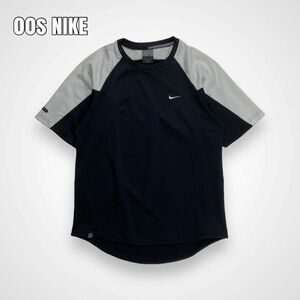 00s NIKE ナイキ ラグランスリーブ トレーニング Tシャツ ブラック M y2k テック