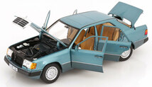 norev 1/18 Mercedes Benz 230E W124 Saloon 1989-1993　ライトブルー　メルセデス　ベンツ　ノレブ　ディーラー限定品_画像3