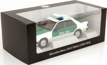 norev 1/18 Mercedes Benz 230E W124 POLIZEI 1989-1993　パトカー　メルセデス　ベンツ　ノレブ　ディーラー限定品_画像5