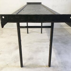 【送料落札後加算】現地蒐集 ドイツアンティーク メタルロングテーブル ブラック インダストリアル シンプル ダイニングテーブル 2614leyYKの画像3