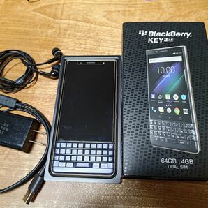 SIMフリー　blackberry key2LE 　スマホ