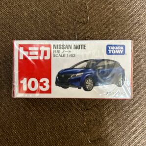 新品　トミカ　日産　ノート