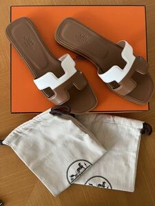 美品♪HERMES(エルメス)オラン♪36.5♪バイカラー♪フラットサンダル