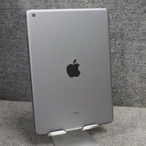 Apple iPad 第6世代 MR7J2J/A A1893 128GB Wi-Fi 画面に縦筋 現状品 D50403の画像4