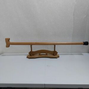 タモ　ヤチダモ製　ステッキ　杖　木製　太杖　無垢材　彫刻　1