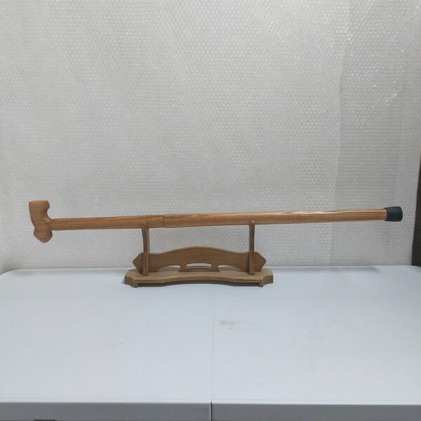ヤチダモ　タモ製　ステッキ　杖　木製　太杖　無垢材　彫刻　2