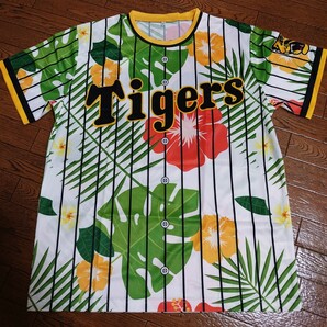 ■阪神タイガース シークレット Tシャツ2枚セット美品!の画像7