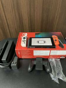 中古品・美品 任天堂 Nintendo Switch 2022年製 HAC-001 ニンテンドースイッチ Joy-Con 本体・ゲーム機　初期化 