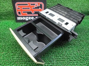 3DO7024KH4 ) ホンダ ステップワゴン RG3 純正フロントドリンクホルダー